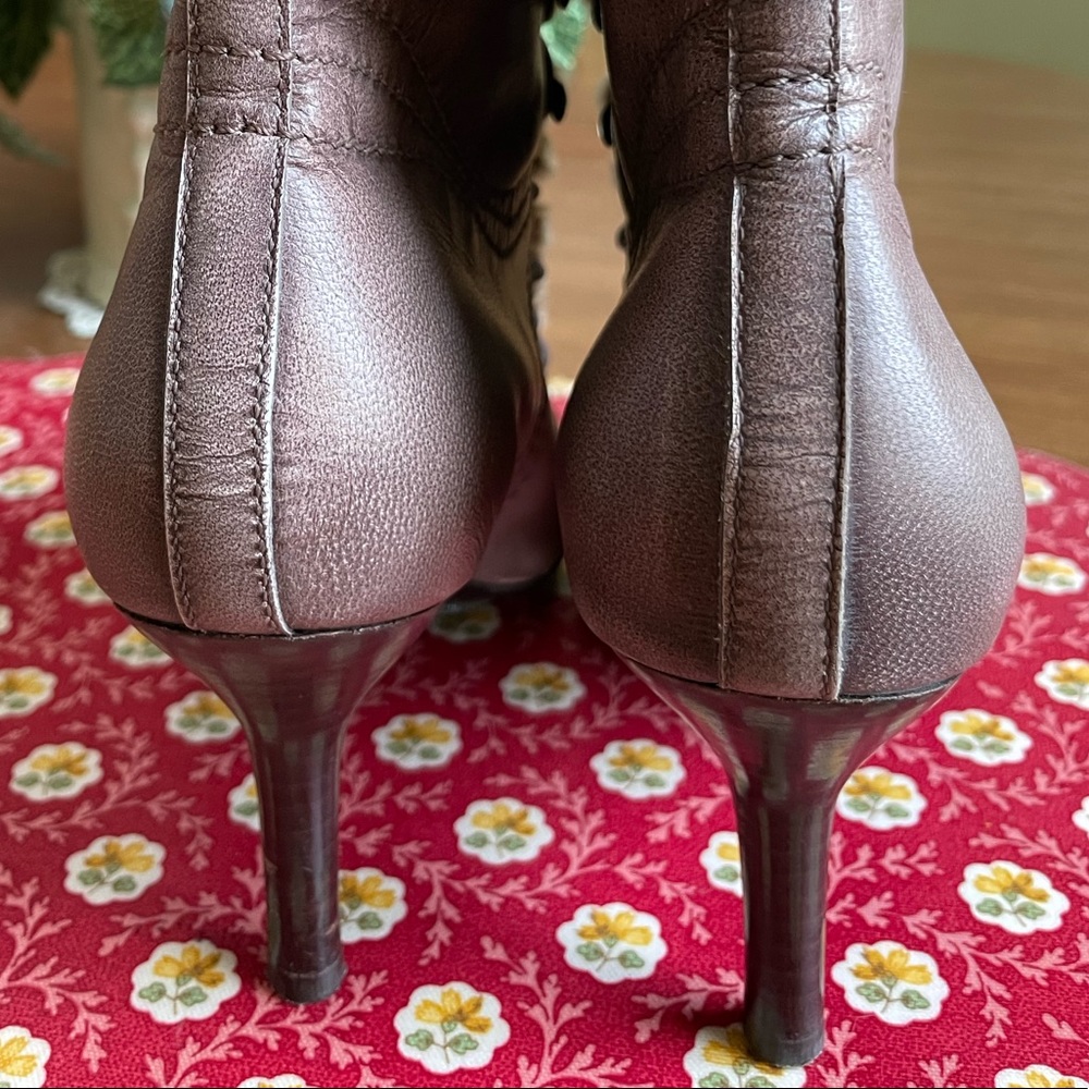XOXO Leather Booties with Faux Fur Trim, 3” heel. Super Cute & Original. Size 6 - Picture 7 of 16